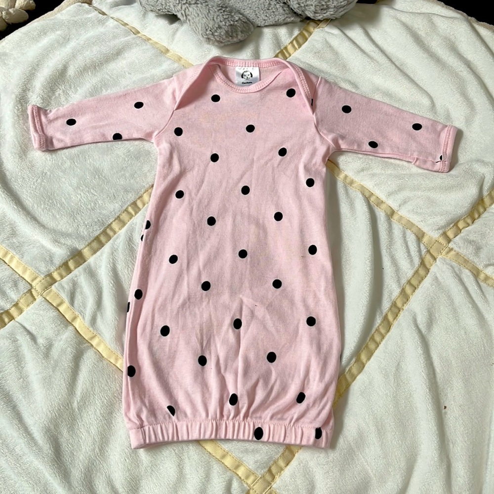 Gerber size preemie - sleep gown - pink with black polka dots
